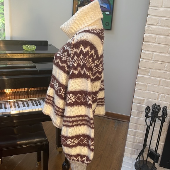 Cropped FREE PEOPLE Sweater L | FREE PEOPLE SWEATER SIZE L | Super cute | NWT - Picture 7 of 9